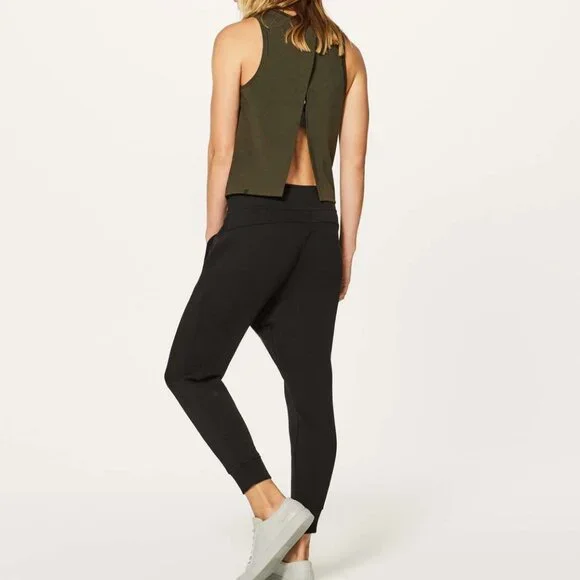 NEW Lululemon Press Pause Jogger (25") Black size 4 - Picture 2 of 7